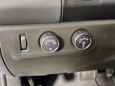 Used 2022 Chevrolet Colorado ZR2 AWD/4WD image 10