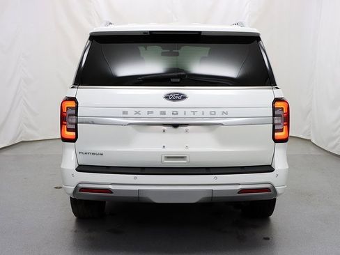 Used 2023 Ford Expedition Platinum image 6