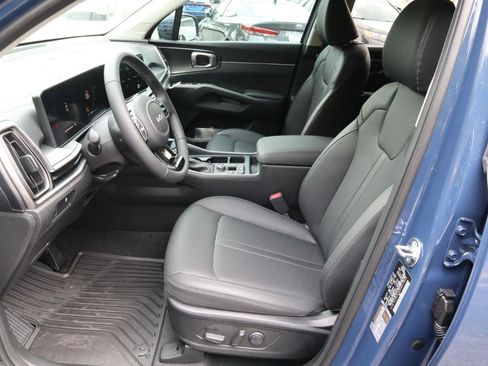 New 2025 Kia Sorento S FWD image 5