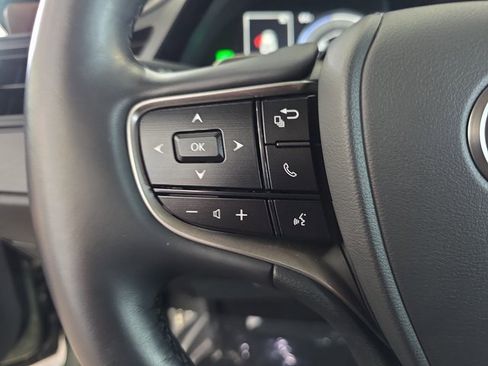 Certified 2025 Lexus ES 300h 300h w/ Premium Package image 17