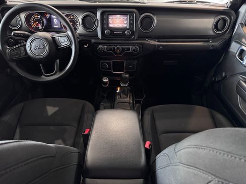 Used 2021 Jeep Gladiator Sport image 11