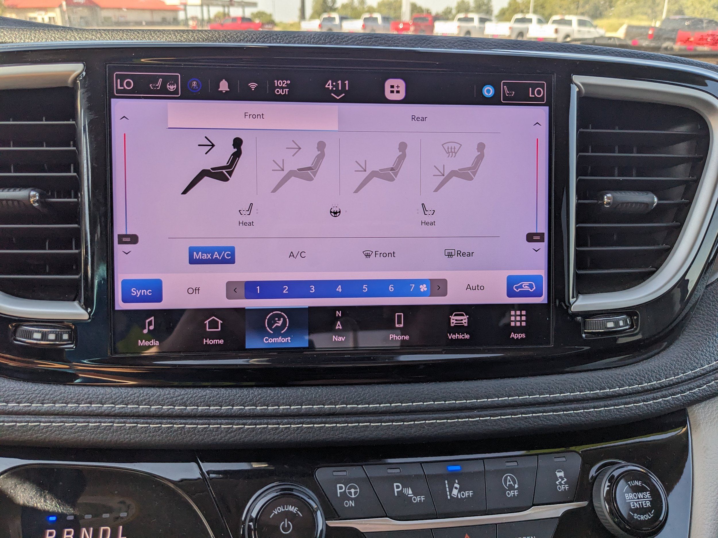 Used 2022 Chrysler Pacifica Touring-L w/ Uconnect Theater Family Group AWD/4WD image 22