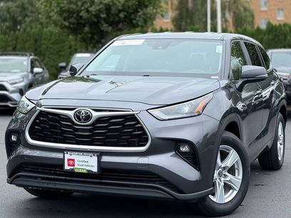 Certified 2023 Toyota Highlander LE