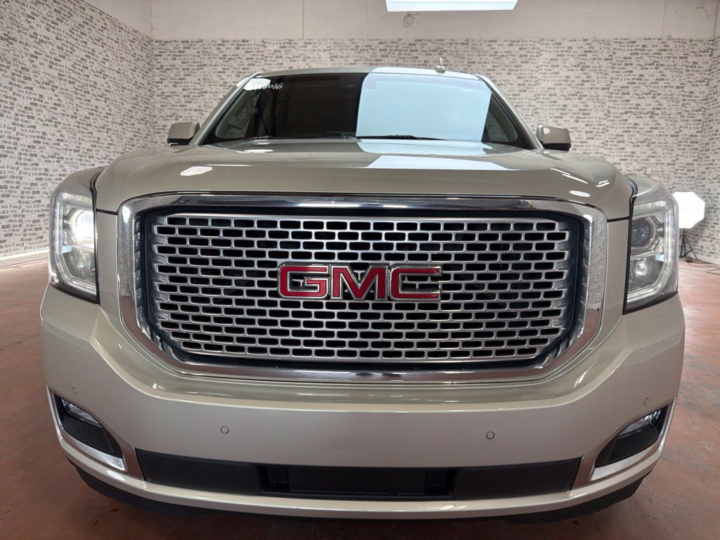 Used 2016 GMC Yukon Denali w/ Open Road Package AWD/4WD image 2
