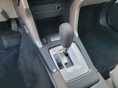 Used 2018 Subaru Forester 2.5i Premium AWD/4WD image 22
