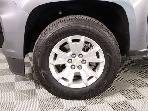 Used 2022 Chevrolet Colorado LT w/ Fleet Safety Package image 16