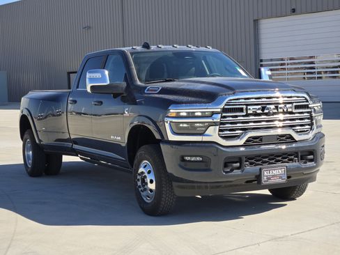 New 2026 RAM 3500 Longhorn image 3