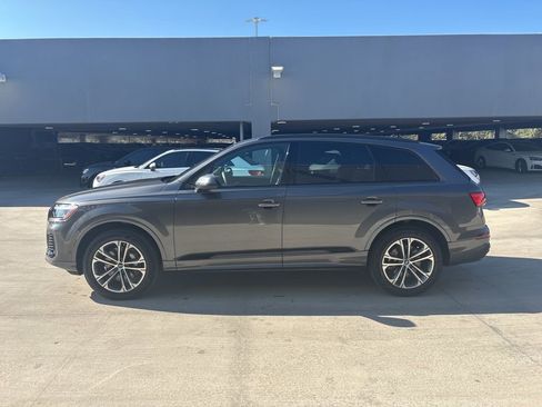 Used 2025 Audi Q7 2.0T Premium Plus w/ Premium Plus Package image 9