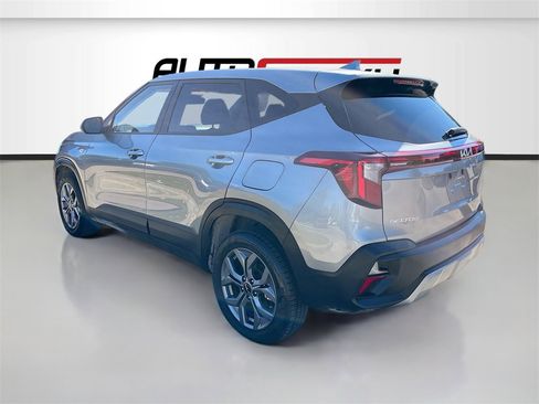 Used 2024 Kia Seltos LX image 5