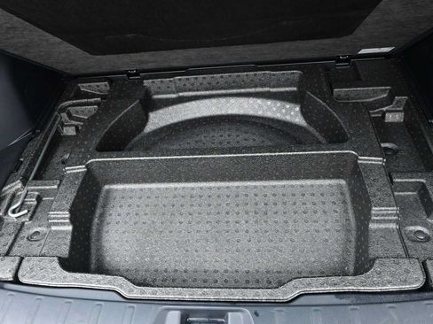 Used 2021 Subaru Forester Premium AWD/4WD image 56