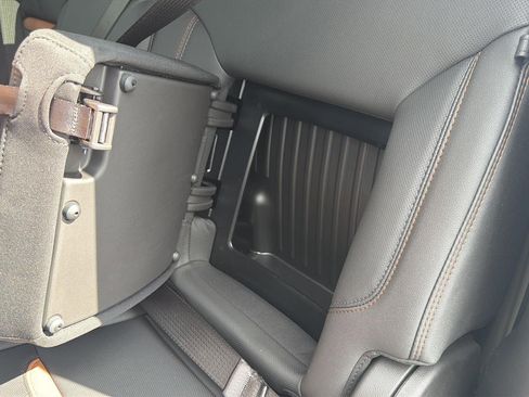 Used 2025 GMC Sierra 2500 AT4 w/ AT4 Premium Plus Package image 17