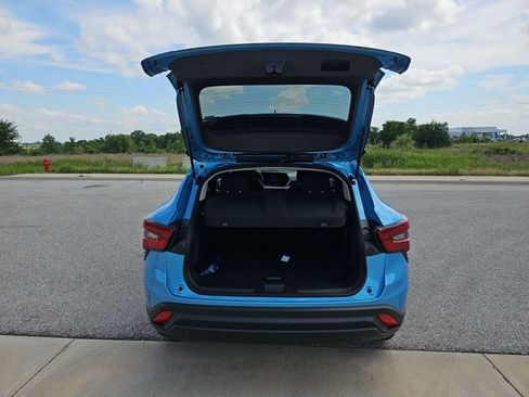 New 2026 Chevrolet Trax LT w/ Driver Confidence Package FWD image 25