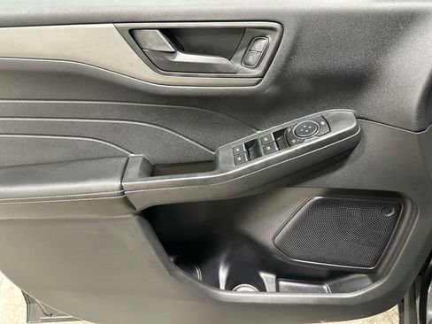 Used 2023 Ford Escape Active w/ Tech Pack #1 FWD image 17