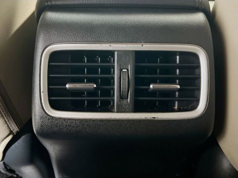 Used 2016 Honda CR-V Touring image 19