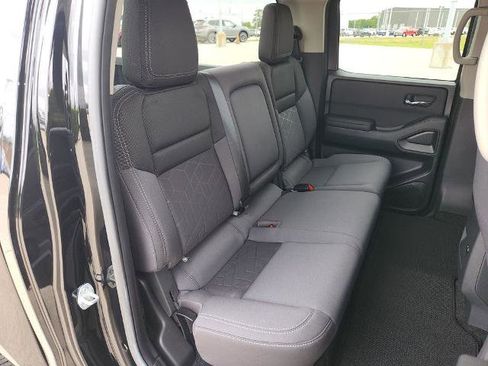 Certified 2025 Nissan Frontier SV RWD image 14