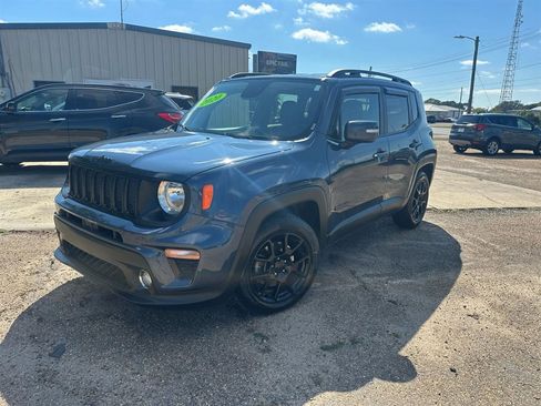 Used 2020 Jeep Renegade Altitude image 2