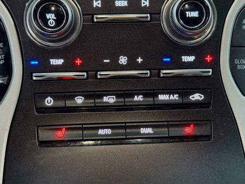 Used 2017 Lincoln MKX Select w/ Lincoln MKX Climate Package image 17