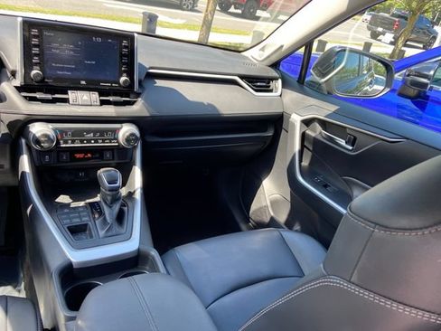 Used 2019 Toyota RAV4 XLE Premium w/ Cold Weather Package AWD/4WD image 13