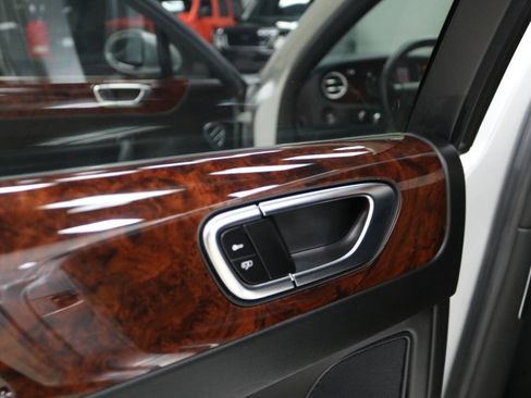 Used 2006 Bentley Flying Spur Flying Spur image 90