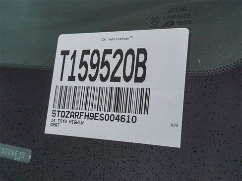 Used 2014 Toyota Highlander LE image 26