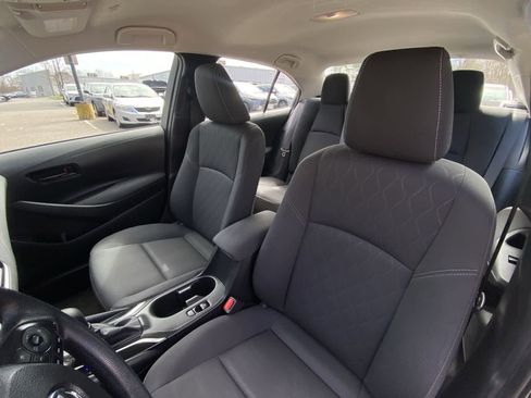 Used 2024 Toyota Corolla LE image 21