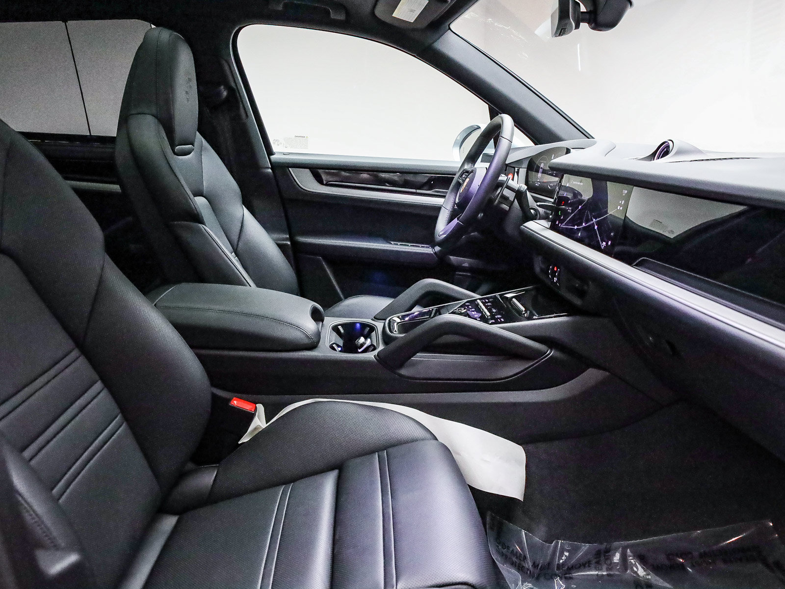 Certified 2025 Porsche Cayenne S AWD/4WD image 52