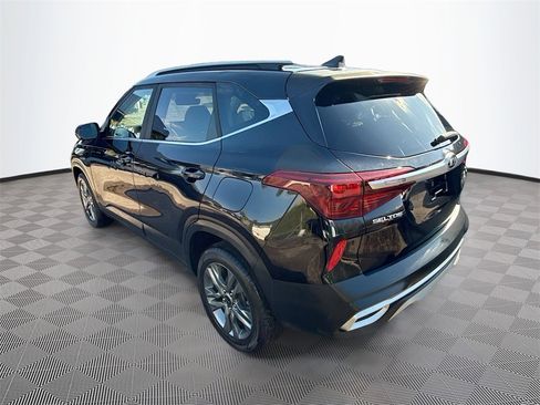 Used 2021 Kia Seltos S image 8