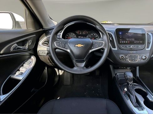 Used 2024 Chevrolet Malibu LT FWD image 10
