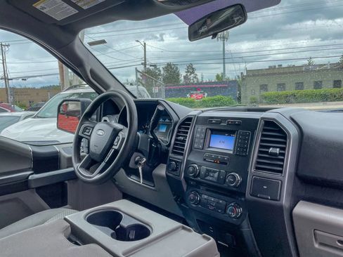 Used 2018 Ford F150 XLT AWD/4WD image 37