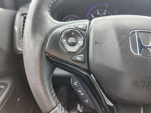 Used 2019 Honda HR-V Sport image 34