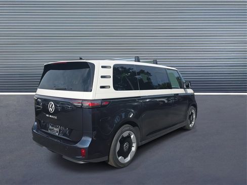 New 2025 Volkswagen ID. Buzz Pro S Plus image 3