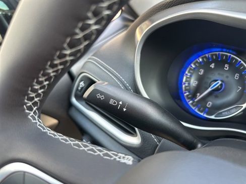 New 2026 Chrysler Pacifica Select image 28