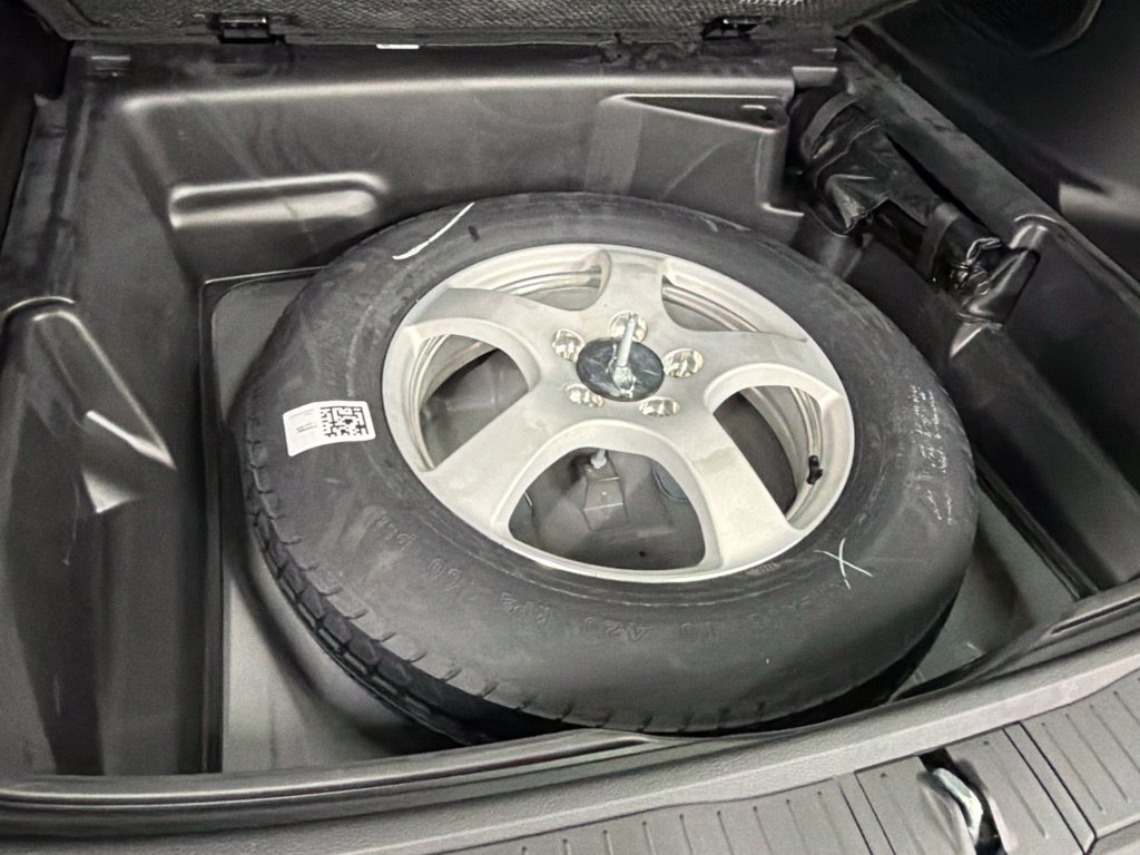 New 2027 Jeep Grand Cherokee Limited RWD image 7