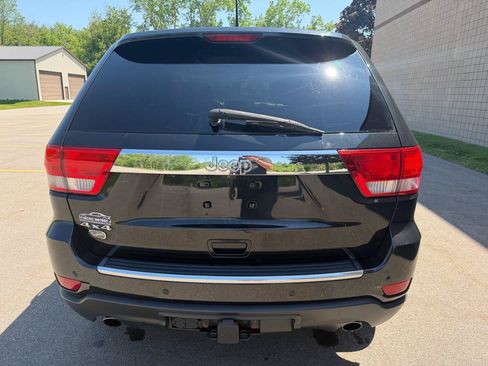 Used 2013 Jeep Grand Cherokee Overland w/ Advance Technology Group AWD/4WD image 6