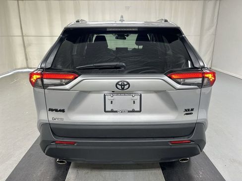 Used 2022 Toyota RAV4 XLE w/ Convenience Package image 21