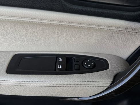 Used 2015 BMW M235i Coupe image 22