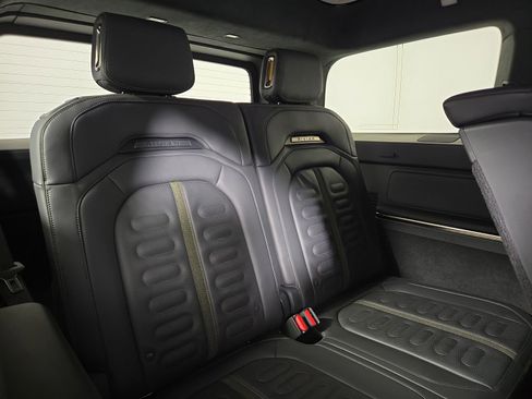 Used 2022 Rivian R1S Launch Edition image 25