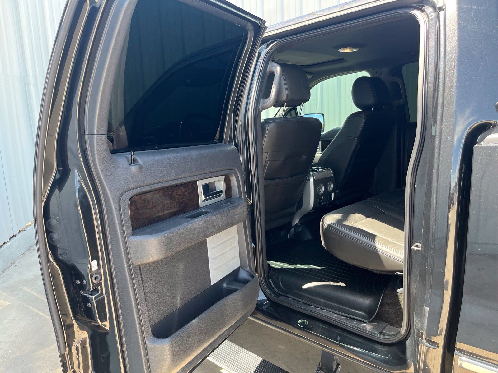 Used 2014 Ford F150 Platinum AWD/4WD image 12