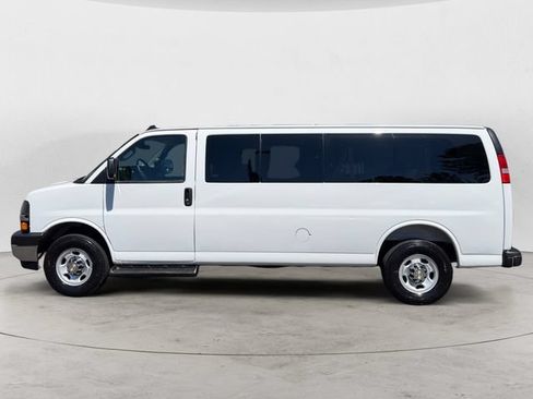 Used 2025 Chevrolet Express 3500 LT w/ LT Preferred Equipment Group RWD image 2