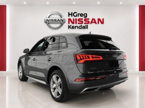 Used 2018 Audi Q5 2.0T Premium w/ Convenience Package AWD/4WD image 2