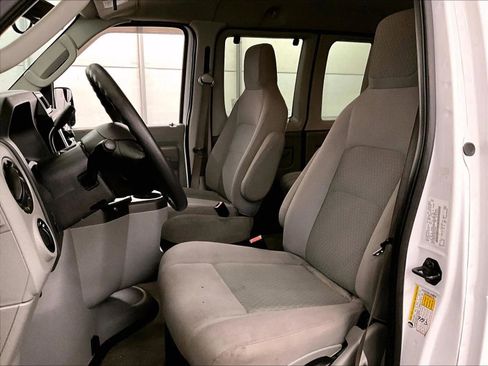 Used 2014 Ford E-350 and Econoline 350 XLT RWD image 24