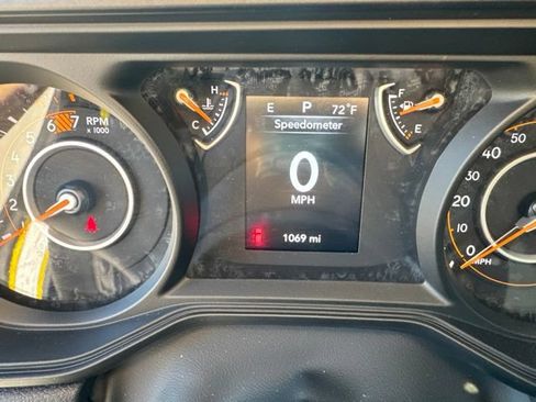 Used 2026 Jeep Wrangler Unlimited Sport AWD/4WD image 28