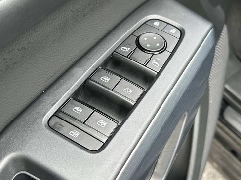Used 2025 Nissan Pathfinder Rock Creek AWD/4WD image 33