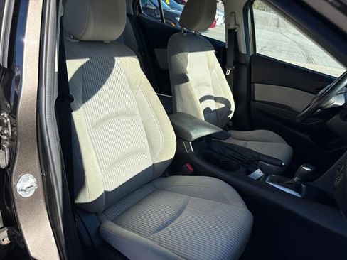 Used 2014 MAZDA MAZDA3 i Touring image 14