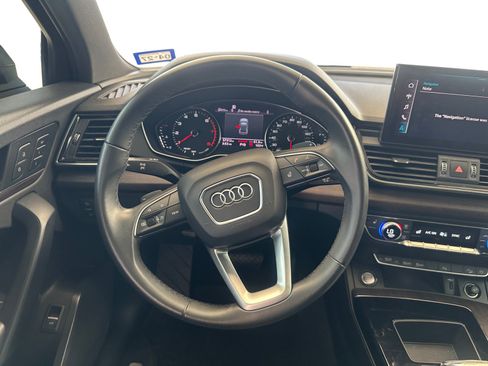 Used 2021 Audi Q5 2.0T Premium w/ Convenience Package AWD/4WD image 13