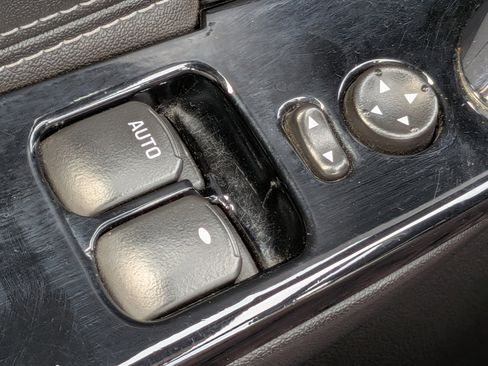 Used 2007 Saturn Sky w/ Premium Trim Pkg image 19