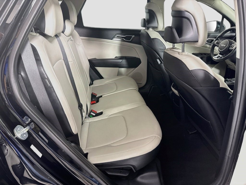 Used 2024 Kia Sportage EX FWD image 36