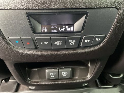 Used 2020 Acura MDX SH-AWD image 22