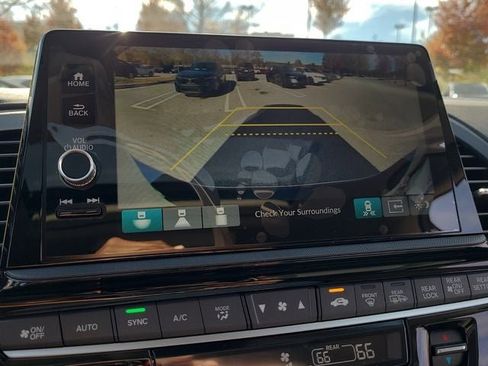 New 2026 Honda Odyssey Touring image 14