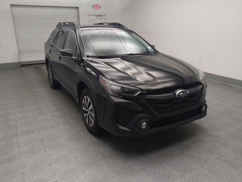 Used 2023 Subaru Outback Premium AWD/4WD image 13